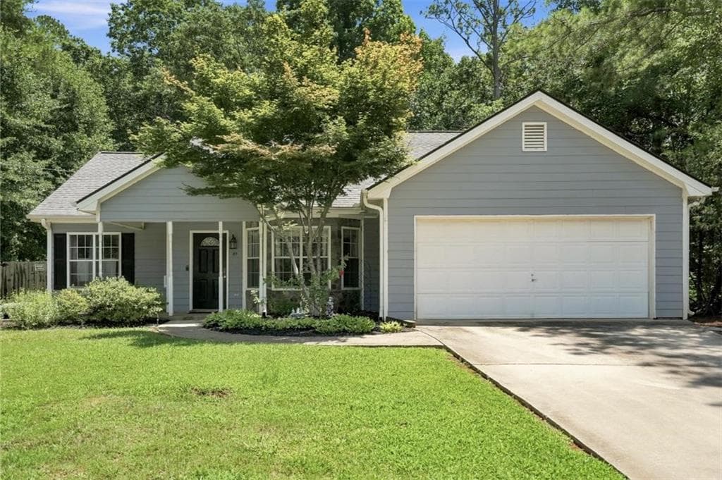 3 bedroom, 2 bathroom, 1,372 sq ft home for sale at 85 Goldfinch Drive, Covington, GA