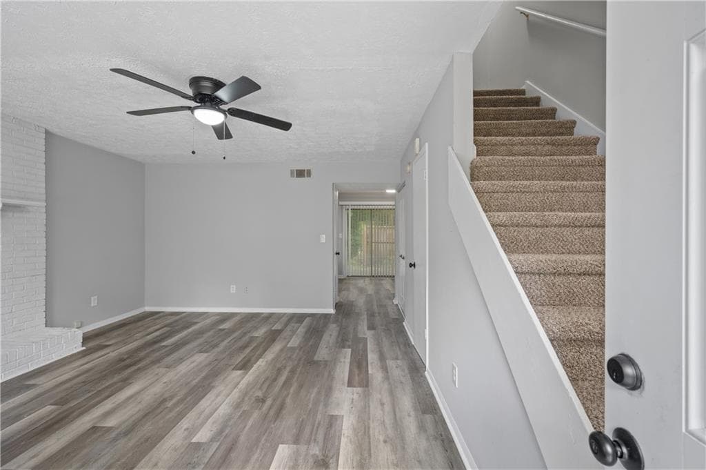 2 bedroom, 2 bathroom, 1,000 sq ft townhouse for rent at 2897 Spruce Circle, Snellville, GA 30078 for $1,350 a month — photo 2