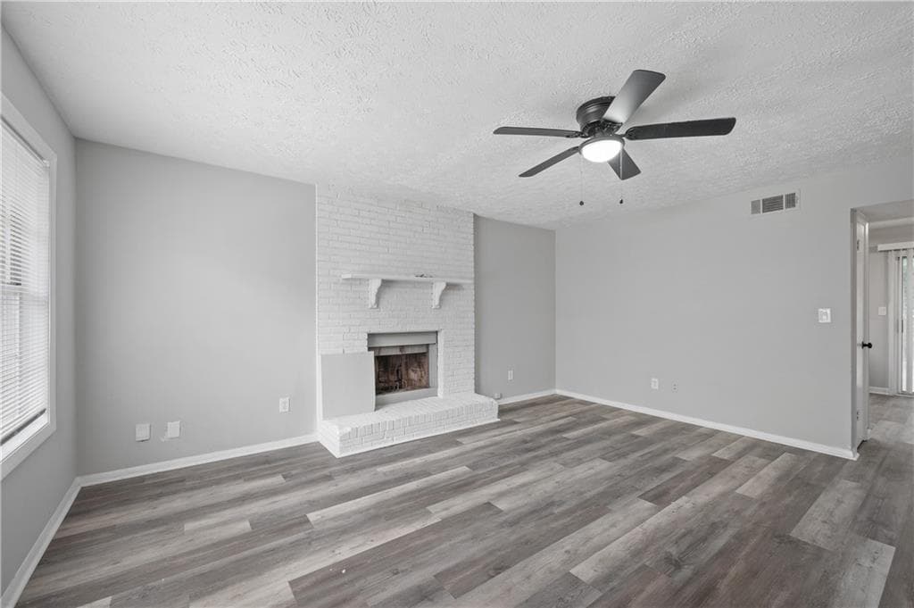 2 bedroom, 2 bathroom, 1,000 sq ft townhouse for rent at 2897 Spruce Circle, Snellville, GA 30078 for $1,350 a month — photo 3