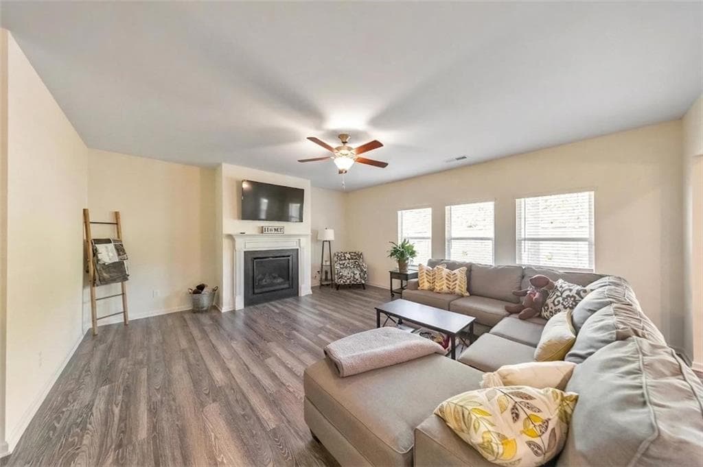 4 bedroom, 3 bathroom, 2,572 sq ft single family residence for sale at 133 Couper Way, Cartersville, GA 30120 — photo 7