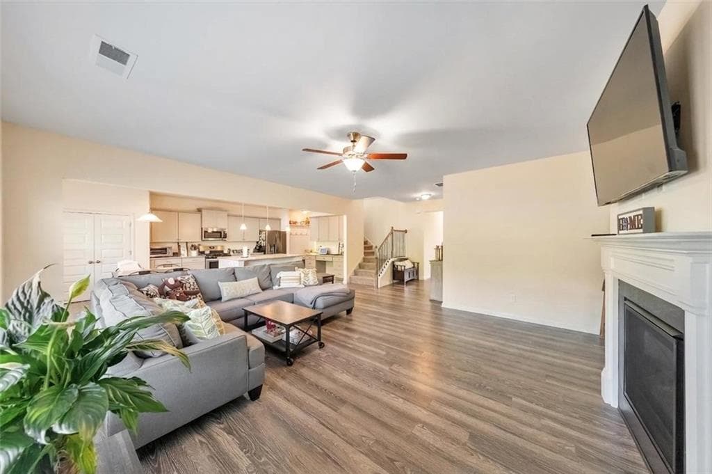 4 bedroom, 3 bathroom, 2,572 sq ft single family residence for sale at 133 Couper Way, Cartersville, GA 30120 — photo 9