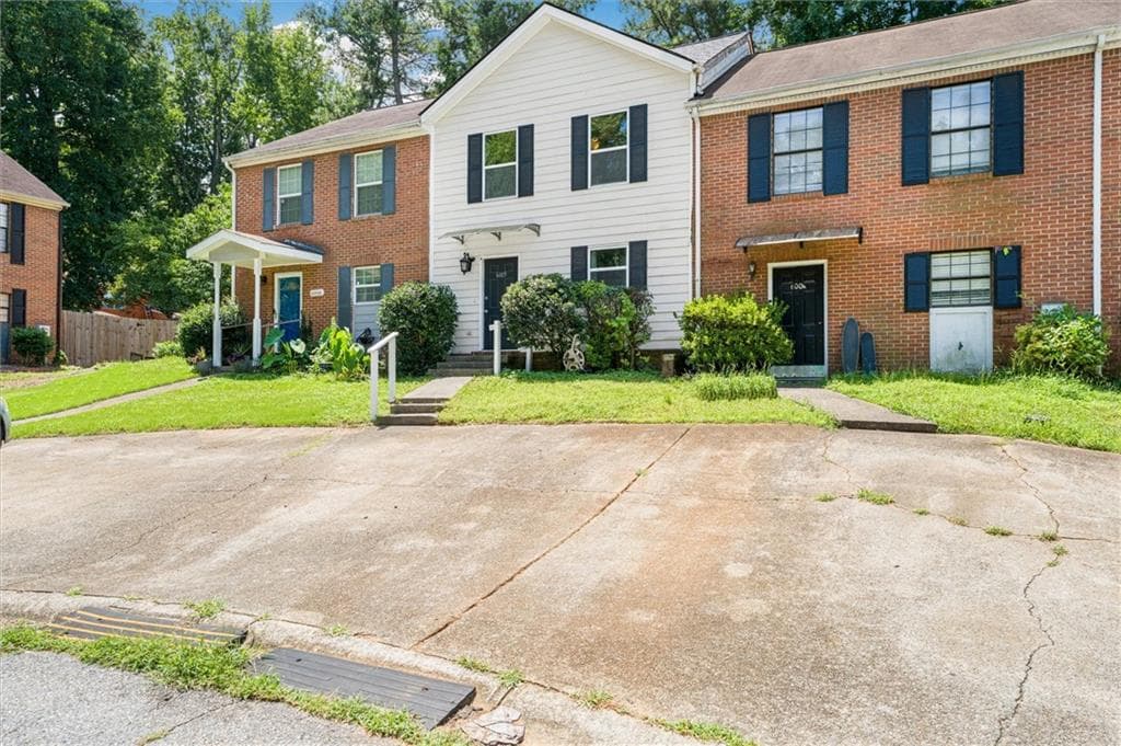 2 bedroom, 3 bathroom, 1,320 sq ft townhouse for sale at 6005 Pat Mell Place, Smyrna, GA 30080 — photo 2