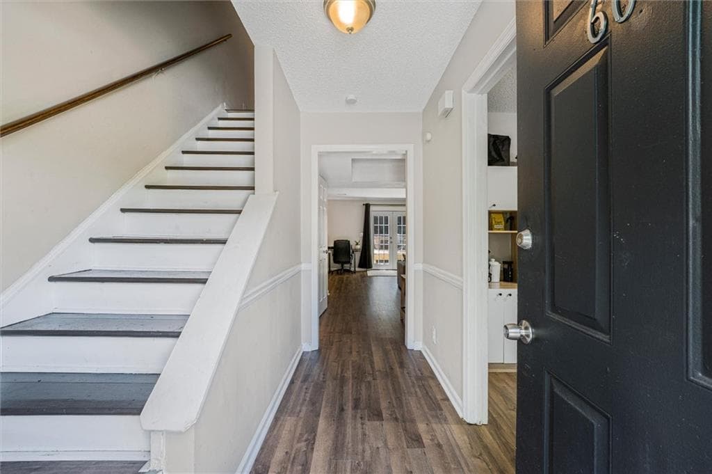 2 bedroom, 3 bathroom, 1,320 sq ft townhouse for sale at 6005 Pat Mell Place, Smyrna, GA 30080 — photo 4