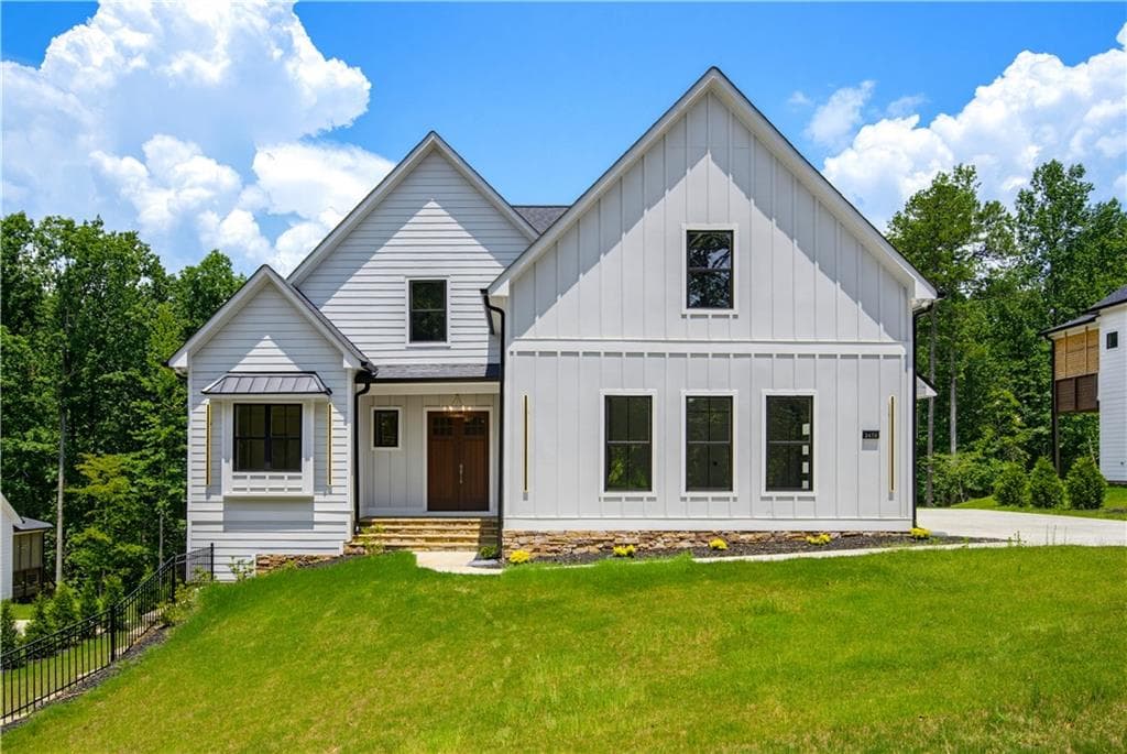 5 bedroom, 4 bathroom, 3,000 sq ft single family residence for sale at 3610 Fleming Drive, Cumming, GA 30041 — photo 3