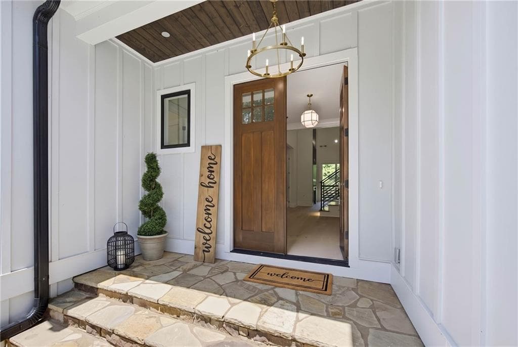 5 bedroom, 4 bathroom, 3,000 sq ft single family residence for sale at 3610 Fleming Drive, Cumming, GA 30041 — photo 2
