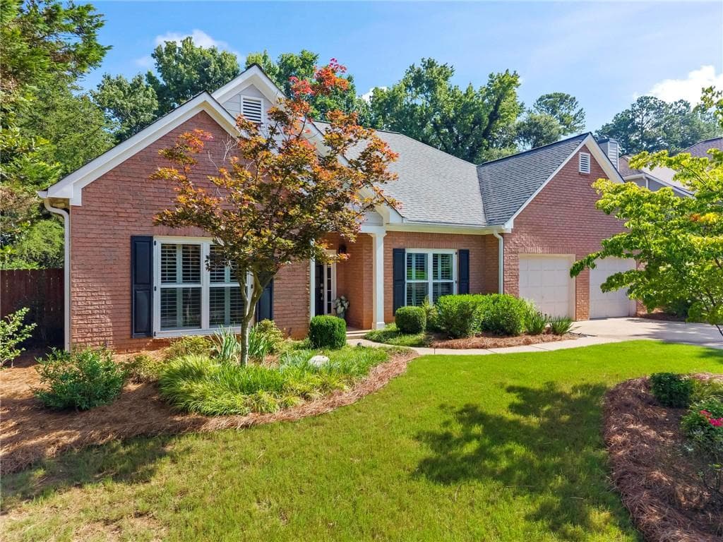 3 bedroom, 3 bathroom, 2,375 sq ft single family residence for sale at 2674 Thornberry Place, Marietta, GA 30066