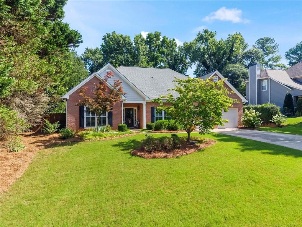 3 bedroom, 3 bathroom, 2,375 sq ft single family residence for sale at 2674 Thornberry Place, Marietta, GA 30066 — photo 2