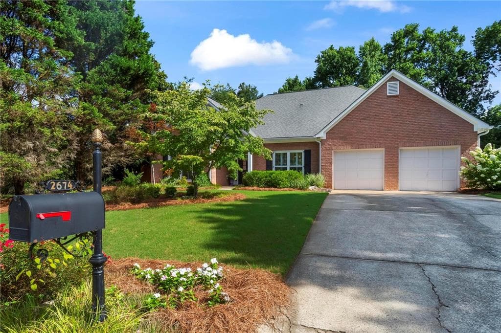 3 bedroom, 3 bathroom, 2,375 sq ft single family residence for sale at 2674 Thornberry Place, Marietta, GA 30066 — photo 4