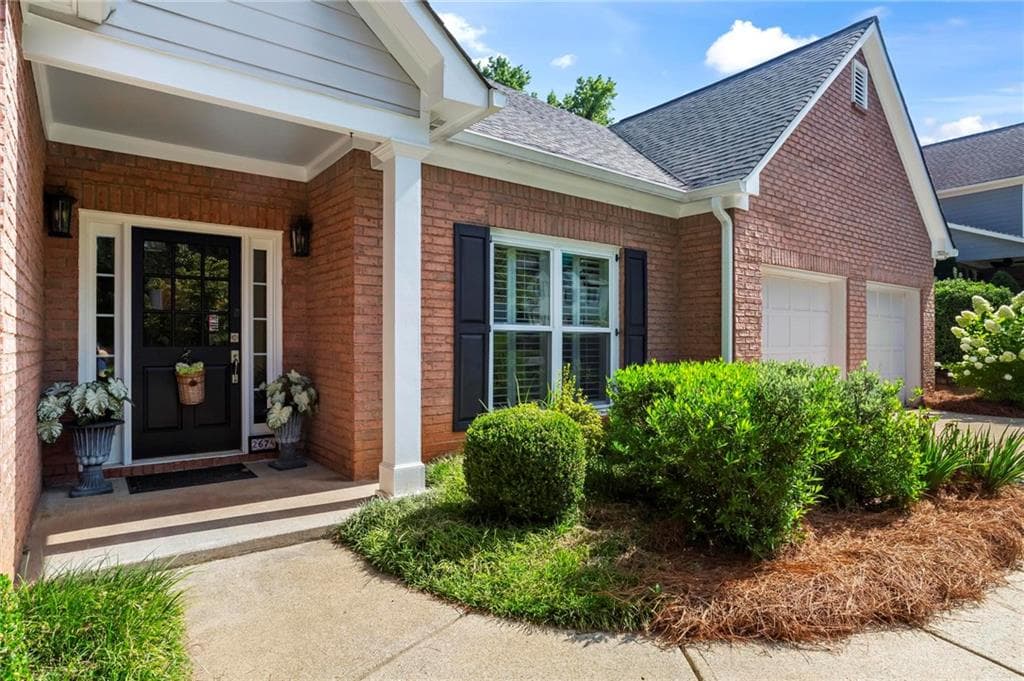 3 bedroom, 3 bathroom, 2,375 sq ft single family residence for sale at 2674 Thornberry Place, Marietta, GA 30066 — photo 5