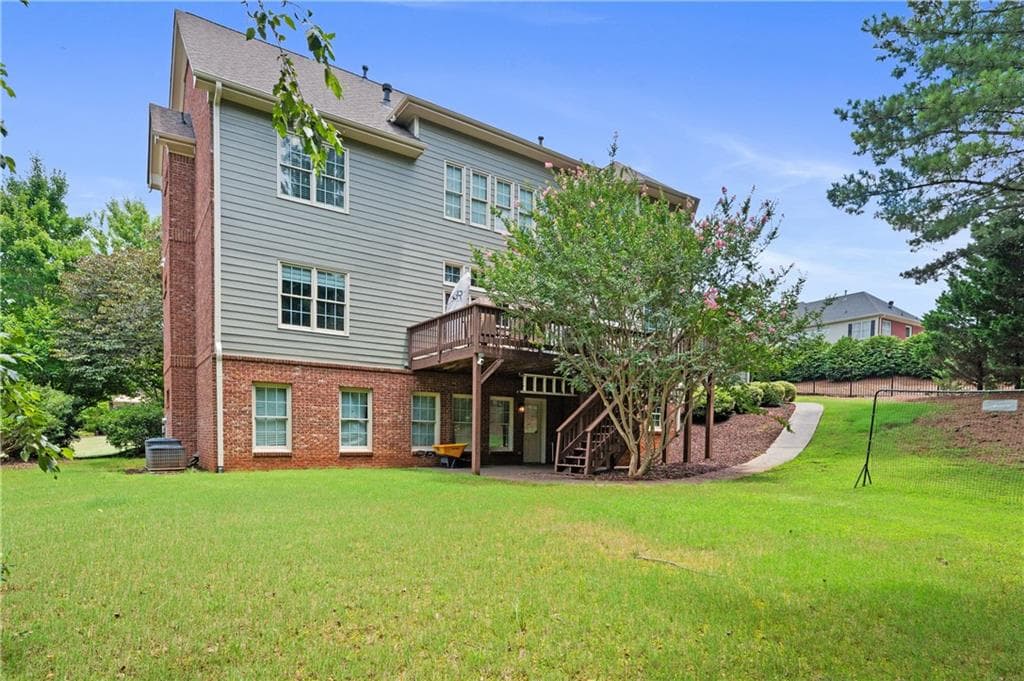 5 bedroom, 4 bathroom, 3,853 sq ft single family residence for sale at 354 Estates View Drive, Acworth, GA 30101 — photo 2