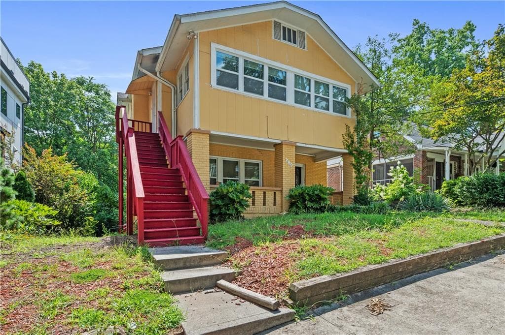 1 bedroom, 1 bathroom, 750 sq ft quadruplex for rent at 789 Barnett Street 2, Atlanta, GA 30306 for $1,700 a month — photo 1 of 15