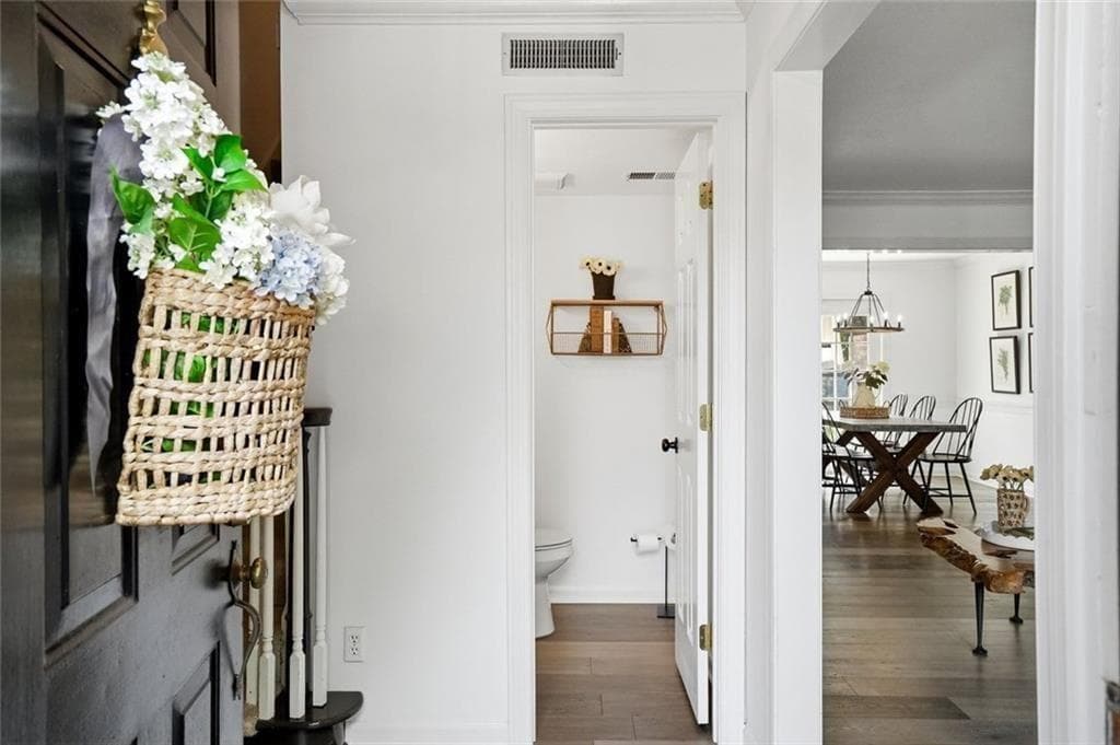 2 bedroom, 3 bathroom, 1,080 sq ft townhouse under contract at 13 Stratford Hall Place #13, Atlanta, GA 30342 — photo 4
