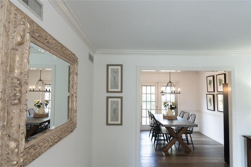 2 bedroom, 3 bathroom, 1,080 sq ft townhouse under contract at 13 Stratford Hall Place #13, Atlanta, GA 30342 — photo 6