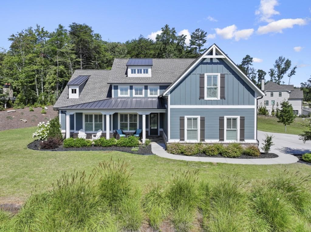 4 bedroom, 4 bathroom, 3,901 sq ft single family residence under contract at 6743 Winding Canyon Road, Flowery Branch, GA 30542