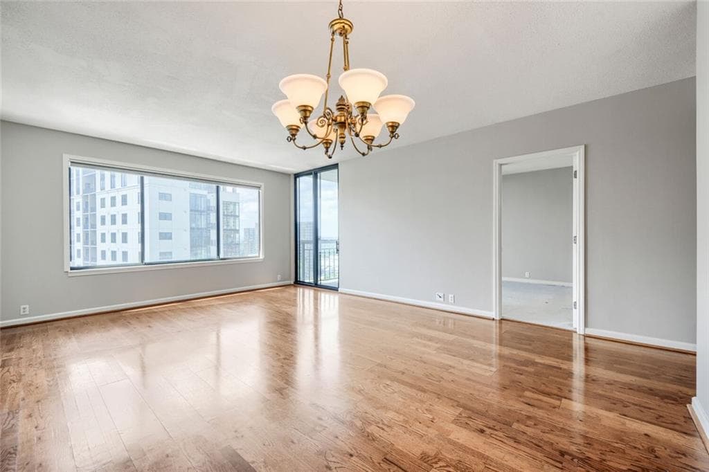 2 bedroom, 2 bathroom, 1,265 sq ft condominium for sale at 3481 Lakeside Drive 2603, Atlanta, GA 30326 — photo 10