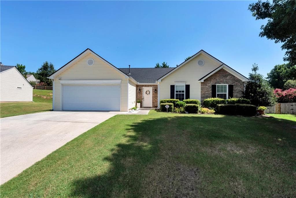 4 bedroom, 2 bathroom, 2,168 sq ft single family residence sold at 1176 Liriope Lane, Lawrenceville, GA 30045