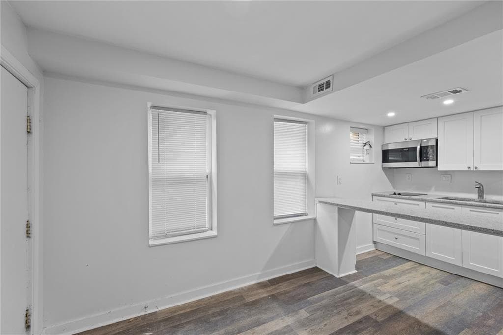 1 bathroom, 700 sq ft quadruplex for rent at 789 Barnett Street 4, Atlanta, GA 30306 for $1,400 a month — photo 3