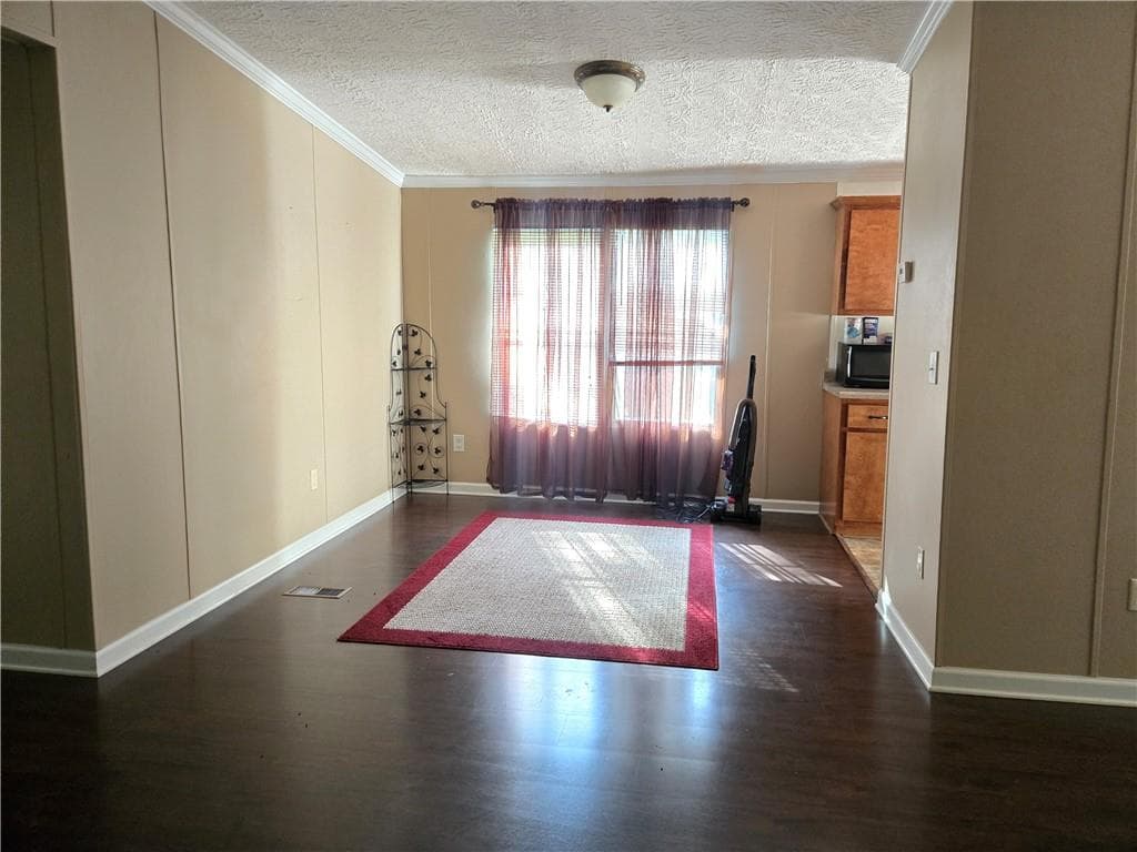 3 bedroom, 2 bathroom, 1,620 sq ft single family residence under contract at 160 Shadowmore Drive, Zebulon, GA 30295 — photo 9