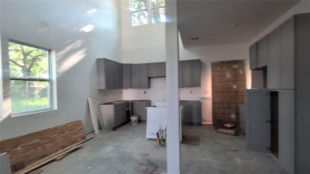 4 bedroom, 4 bathroom, 2,400 sq ft single family residence for sale at 2870 Randall Street, Atlanta, GA 30344 — photo 4