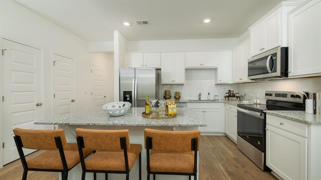 3 bedroom, 3 bathroom, 1,418 sq ft townhouse for sale at 2831 Georgia Aster Way 42, Atlanta, GA 30318 — photo 9