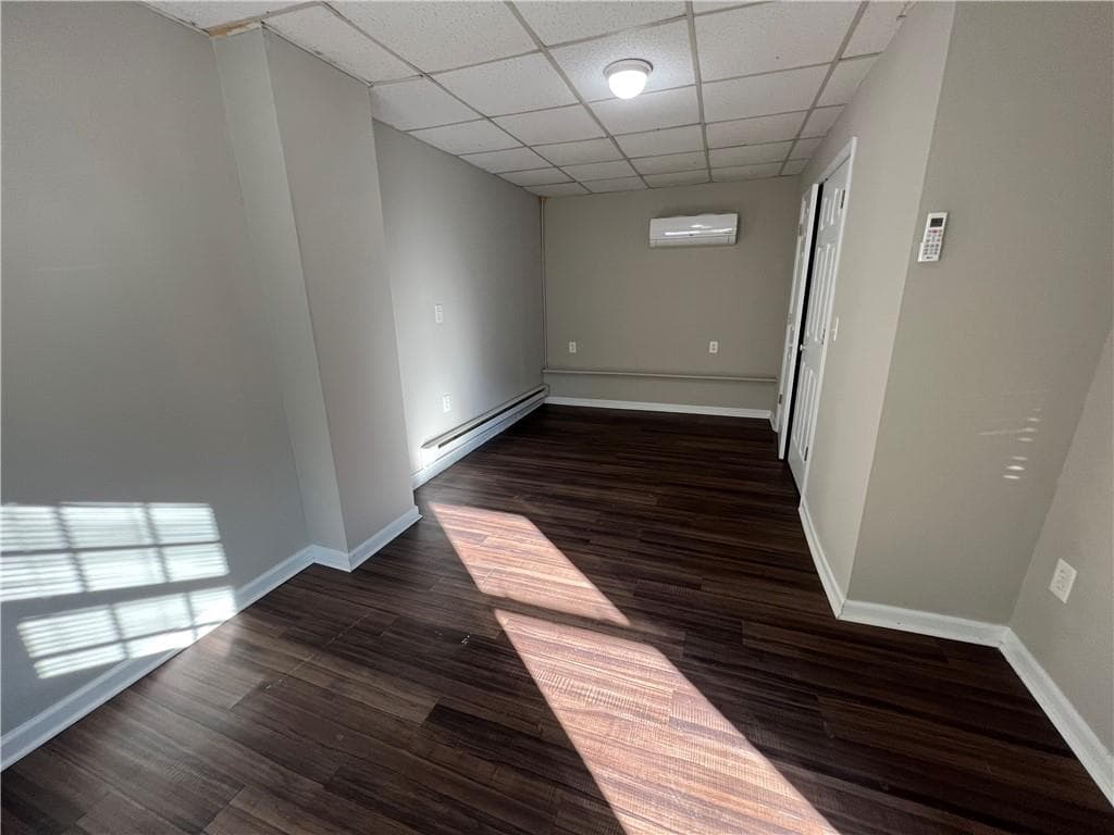 1 bedroom, 1 bathroom duplex for rent at 300 Forrest Avenue E, Gainesville, GA 30501 for $1,100 a month — photo 4