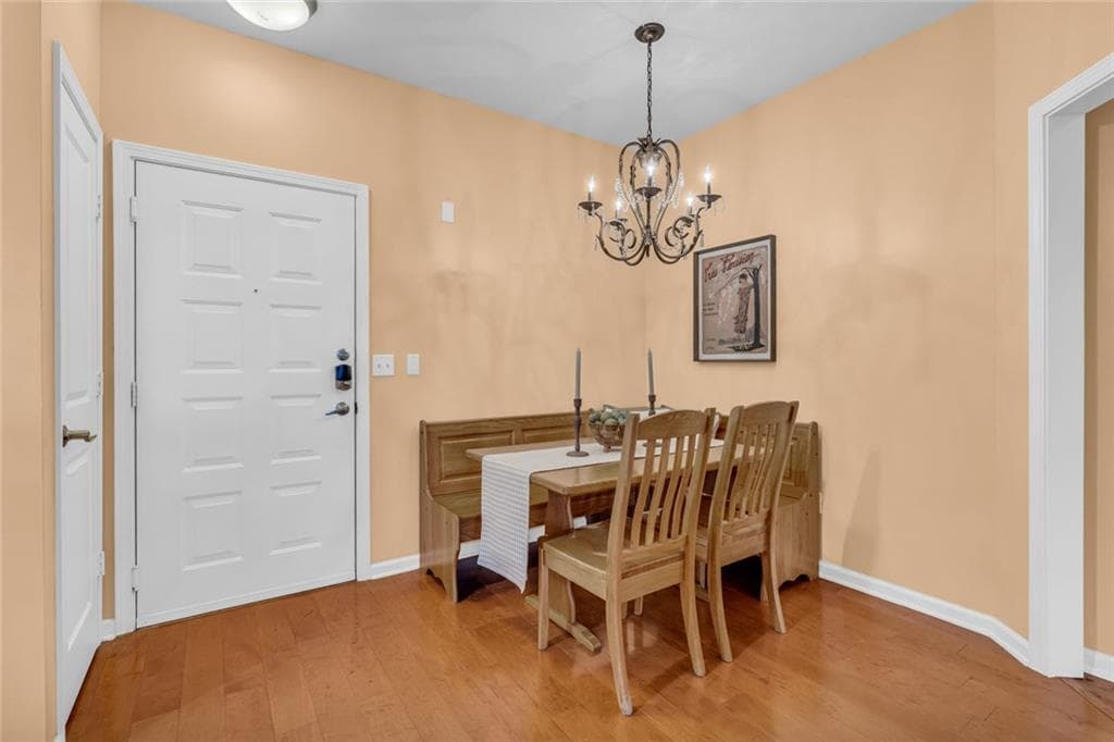 1 bedroom, 1 bathroom, 800 sq ft condominium for sale at 821 Ralph Mcgill Boulevard 2303, Atlanta, GA 30306 — photo 4