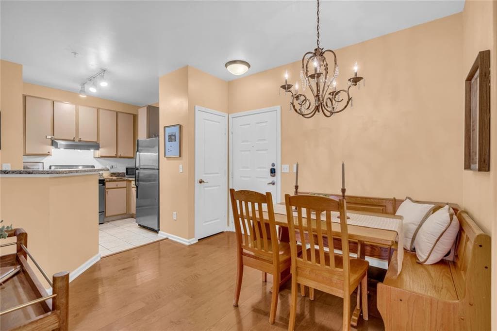 1 bedroom, 1 bathroom, 800 sq ft condominium for sale at 821 Ralph Mcgill Boulevard 2303, Atlanta, GA 30306 — photo 5