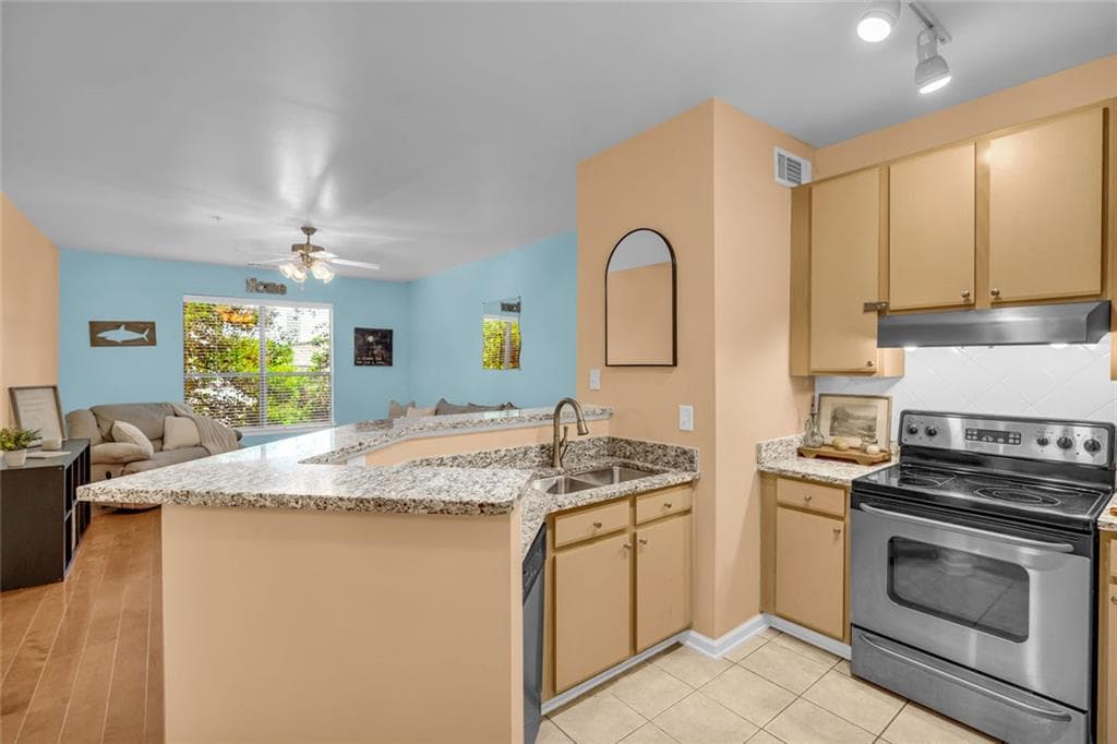 1 bedroom, 1 bathroom, 800 sq ft condominium for sale at 821 Ralph Mcgill Boulevard 2303, Atlanta, GA 30306 — photo 9