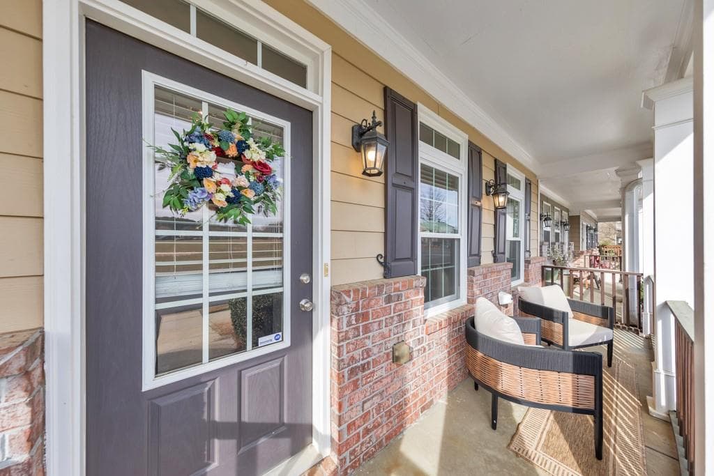 3 bedroom, 3 bathroom, 1,544 sq ft townhouse under contract at 530 Georgia Way, Woodstock, GA 30188 — photo 3