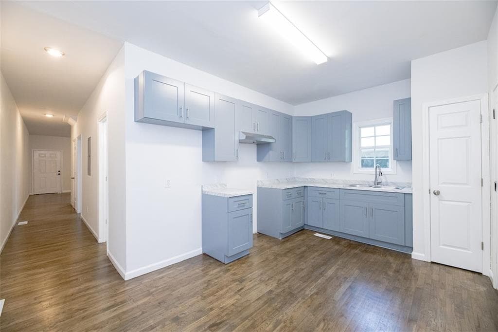 duplex for sale at 22 S Eugenia Place, Atlanta, GA 30318 — photo 5