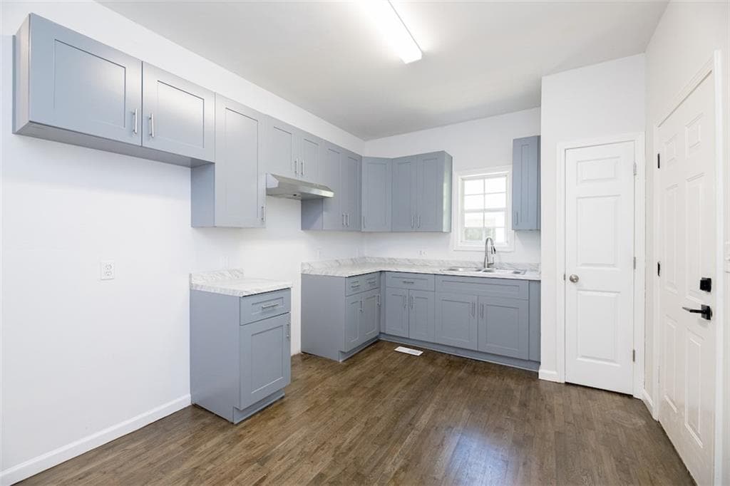 duplex for sale at 22 S Eugenia Place, Atlanta, GA 30318 — photo 6