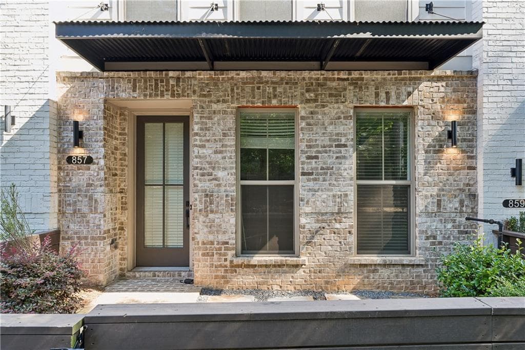 3 bedroom, 4 bathroom, 2,142 sq ft townhouse for rent at 857 Constellation Drive, Decatur, GA 30033 for $3,400 a month — photo 1 of 48