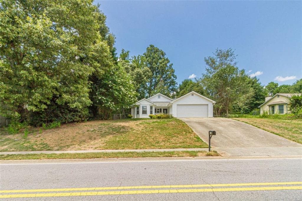 3 bedroom, 2 bathroom single family residence for rent at 253 Chardonnay Trace, Braselton, GA 30517 for $1,900 a month