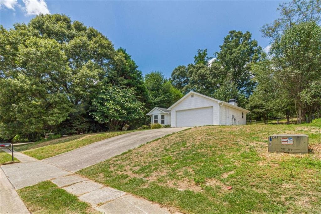 3 bedroom, 2 bathroom single family residence for rent at 253 Chardonnay Trace, Braselton, GA 30517 for $1,900 a month — photo 3