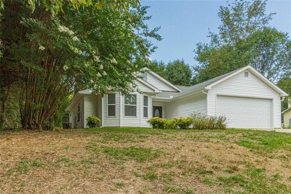 3 bedroom, 2 bathroom single family residence for rent at 253 Chardonnay Trace, Braselton, GA 30517 for $1,900 a month — photo 6