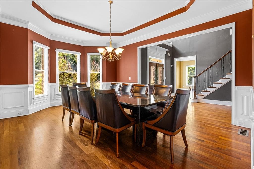 5 bedroom, 6 bathroom, 4,228 sq ft single family residence under contract at 209 Kingscastle Drive, Ellenwood, GA 30294 — photo 5