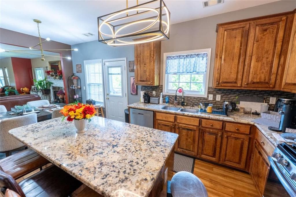 4 bedroom, 4 bathroom, 4,292 sq ft single family residence for sale at 216 Rustico Court, Mcdonough, GA 30253 — photo 5