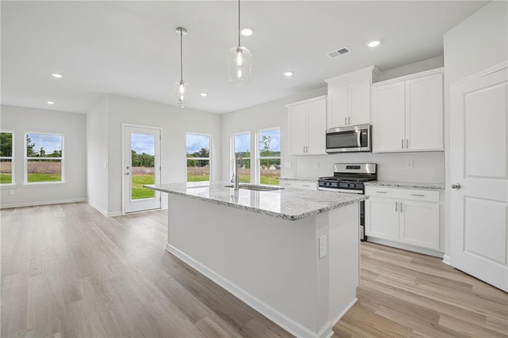 4 bedroom, 2 bathroom, 1,835 sq ft single family residence under contract at 708 Cargile Court, Villa Rica, GA 30180 — photo 10