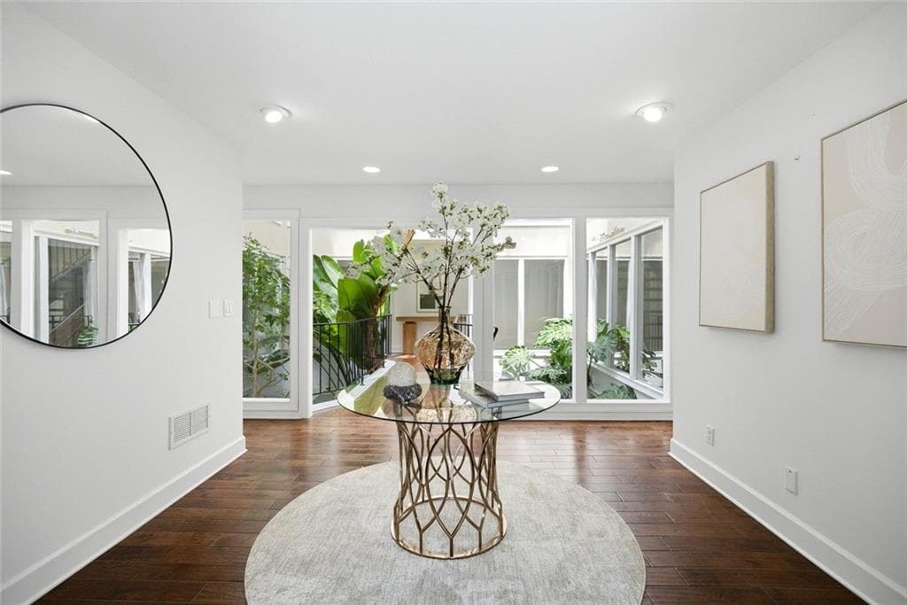 7 bedroom, 6 bathroom, 7,597 sq ft single family residence for sale at 11260 Houze Road, Roswell, GA 30076 — photo 8
