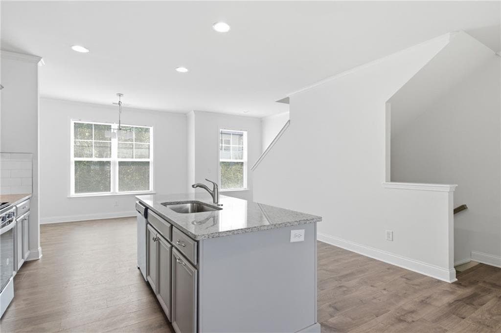 3 bedroom, 4 bathroom, 1,992 sq ft townhouse for sale at 1611 Falcon Crest Way, Decatur, GA 30032 — photo 4