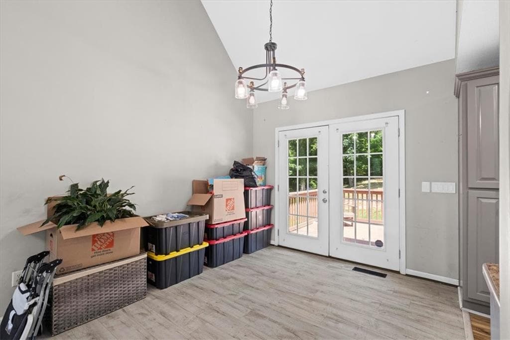 4 bedroom, 3 bathroom, 1,757 sq ft single family residence under contract at 208 Levi Street, Calhoun, GA 30701 — photo 9