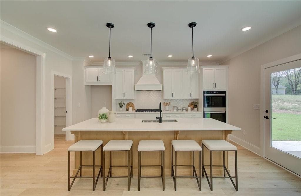 5 bedroom, 4 bathroom, 3,935 sq ft single family residence under contract at 6006 Little Ridge Road, Acworth, GA 30102 — photo 5