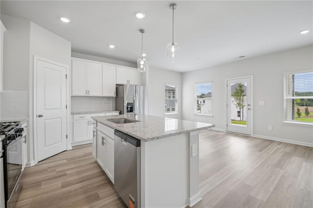 5 bedroom, 3 bathroom, 2,465 sq ft single family residence for sale at 701 Cargile Court, Villa Rica, GA 30180 — photo 10