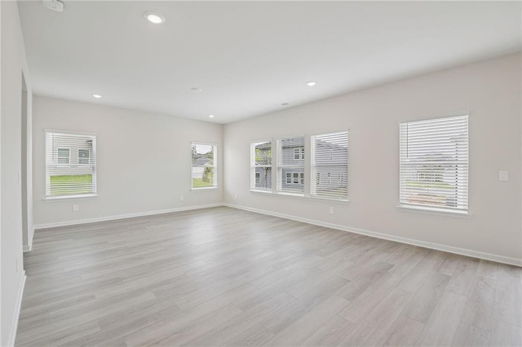 4 bedroom, 3 bathroom, 2,479 sq ft single family residence for sale at 308 Table Rock Way, Villa Rica, GA 30180 — photo 6