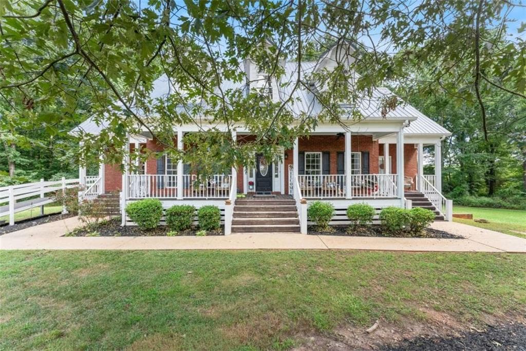 6 bedroom, 5 bathroom, 5,500 sq ft single family residence for sale at 51 Howington Road, Jefferson, GA 30549 — photo 2