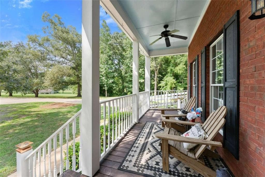 6 bedroom, 5 bathroom, 5,500 sq ft single family residence for sale at 51 Howington Road, Jefferson, GA 30549 — photo 6