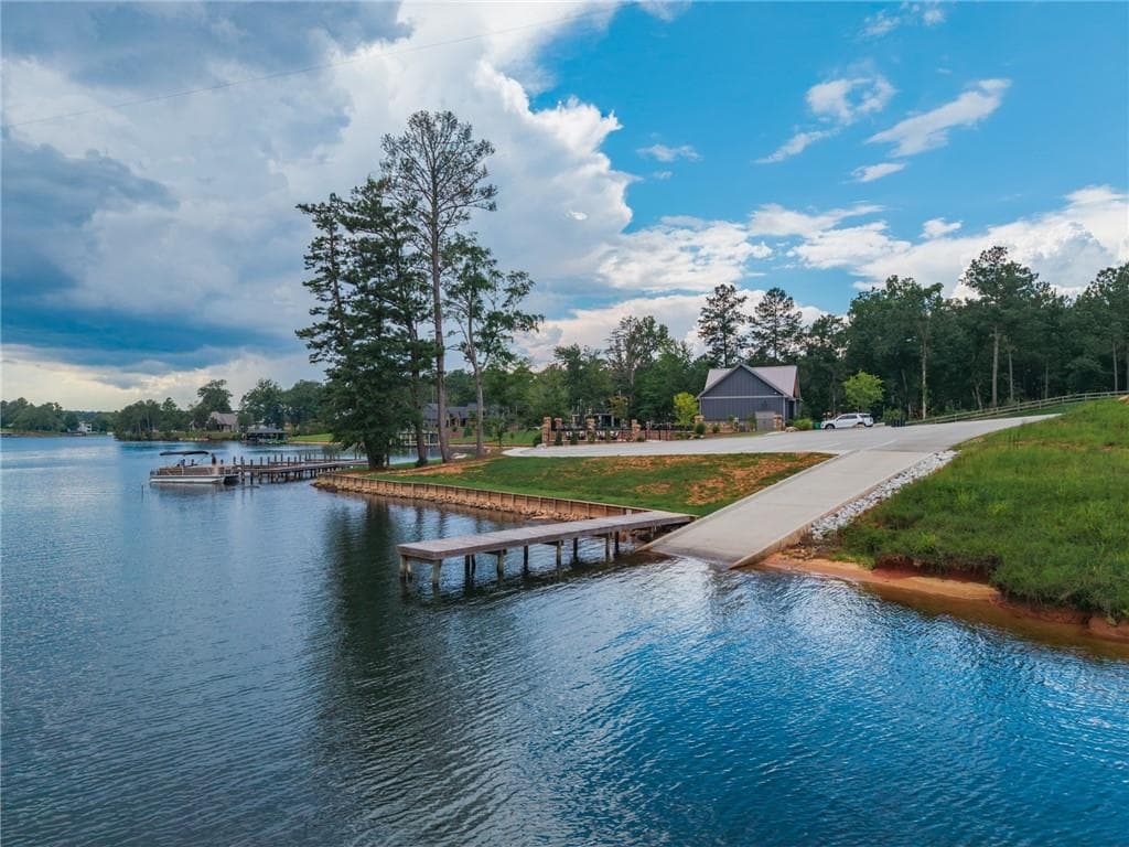 single family residence for sale at 143 Falls Lane, Milledgeville, GA 31061 — photo 9