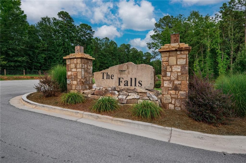 single family residence for sale at 143 Falls Lane, Milledgeville, GA 31061 — photo 5