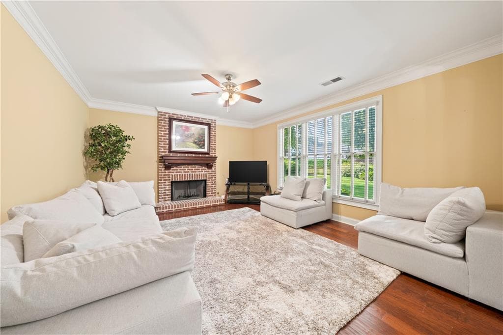 4 bedroom, 3 bathroom, 2,736 sq ft single family residence for sale at 4095 Hill House Road, Smyrna, GA 30082 — photo 10