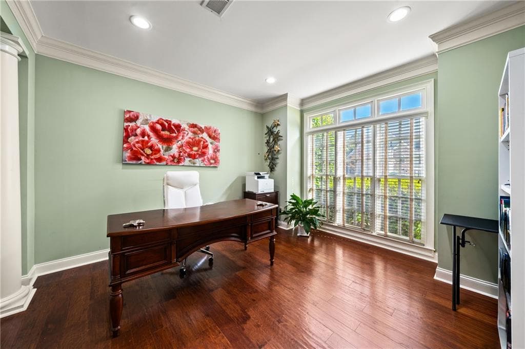 4 bedroom, 3 bathroom, 2,736 sq ft single family residence for sale at 4095 Hill House Road, Smyrna, GA 30082 — photo 5